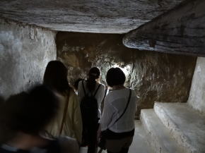 クチトンネル地下